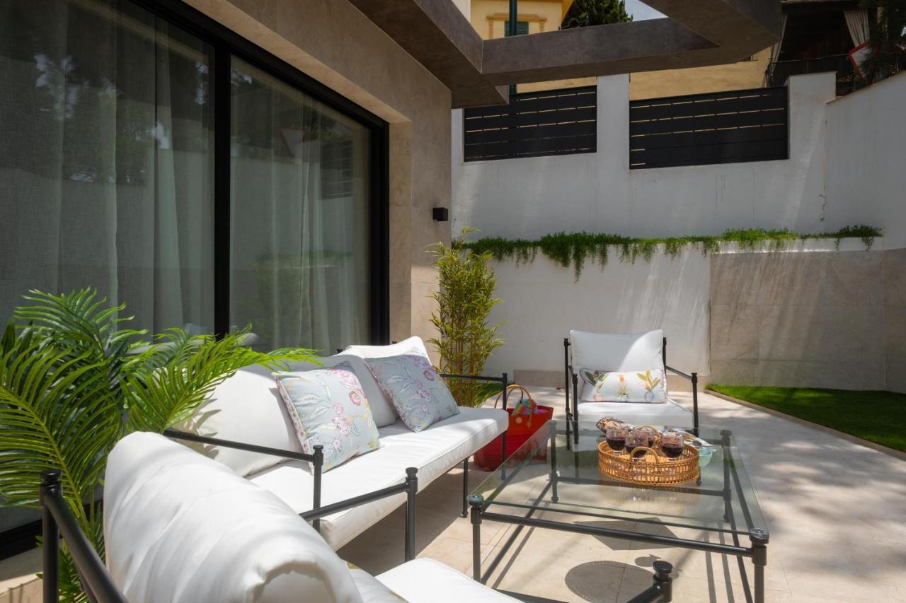 Apartamentos La Zagalilla Malaga Luaran gambar