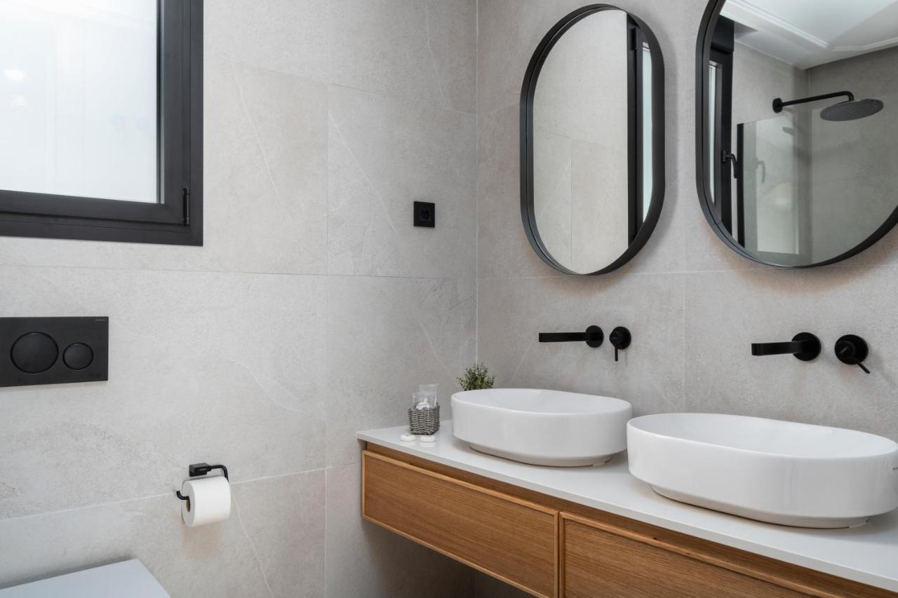 Apartamentos La Zagalilla Malaga Luaran gambar