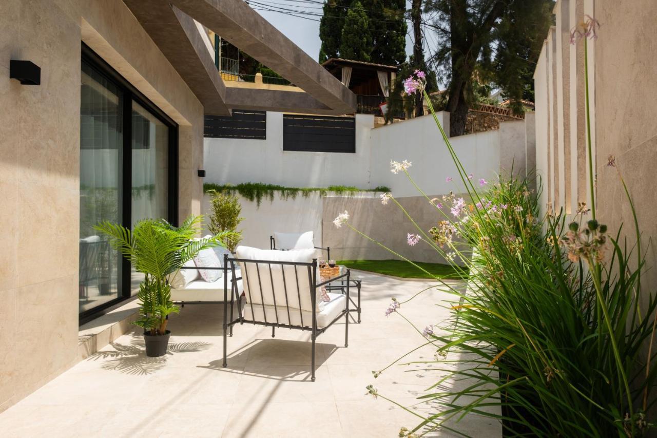 Apartamentos La Zagalilla Malaga Luaran gambar