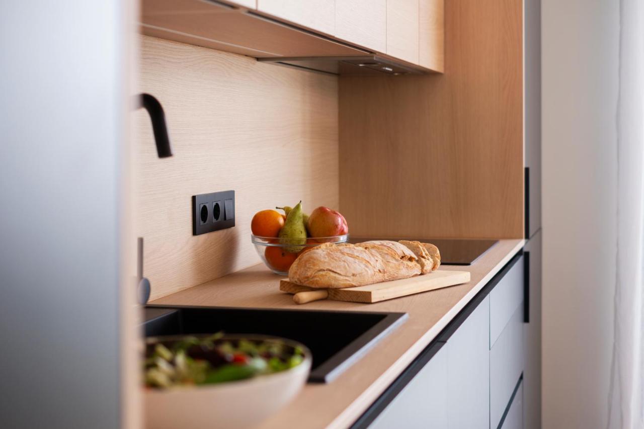 Apartamentos La Zagalilla Malaga Luaran gambar