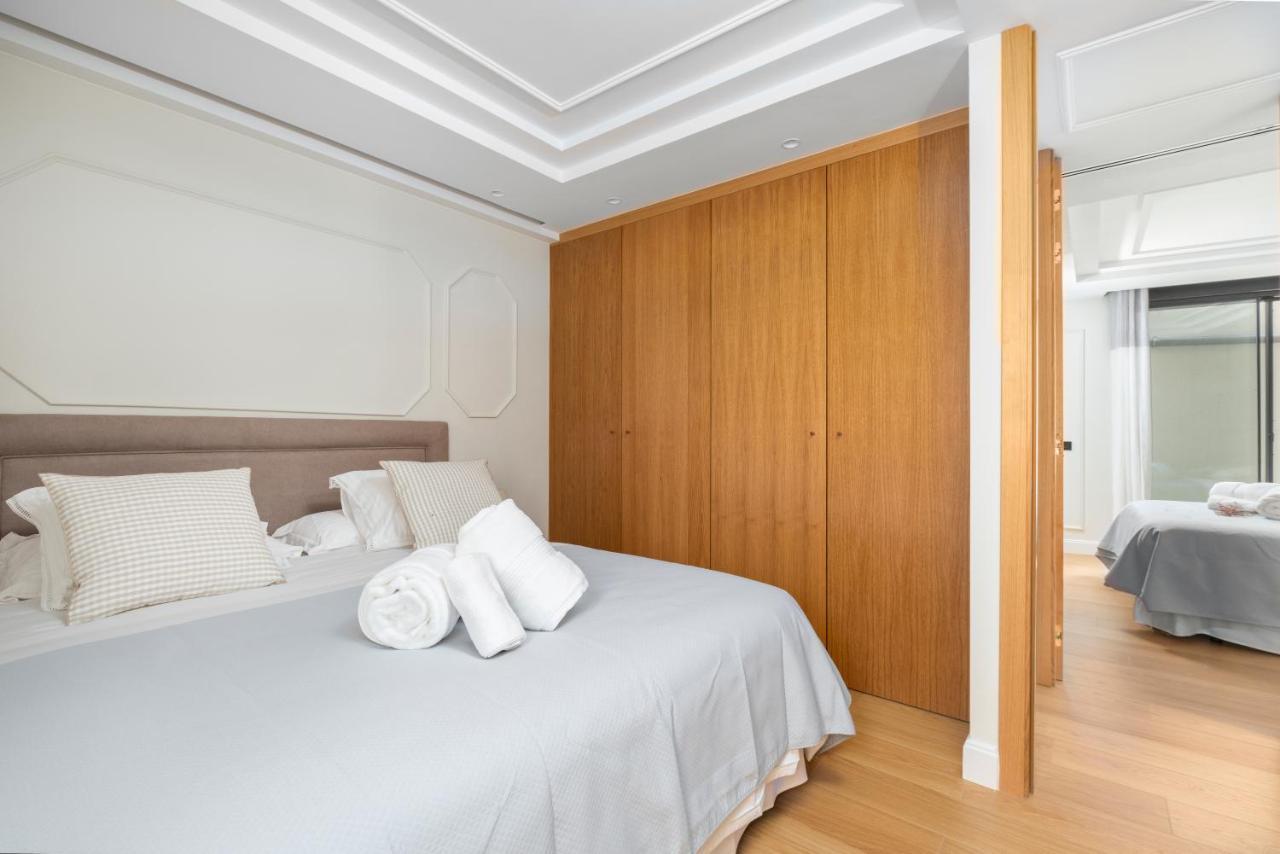 Apartamentos La Zagalilla Malaga Luaran gambar