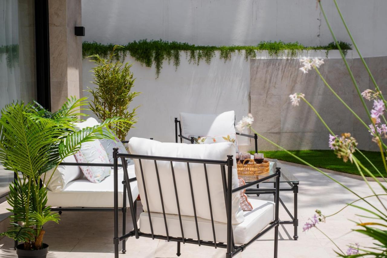 Apartamentos La Zagalilla Malaga Luaran gambar