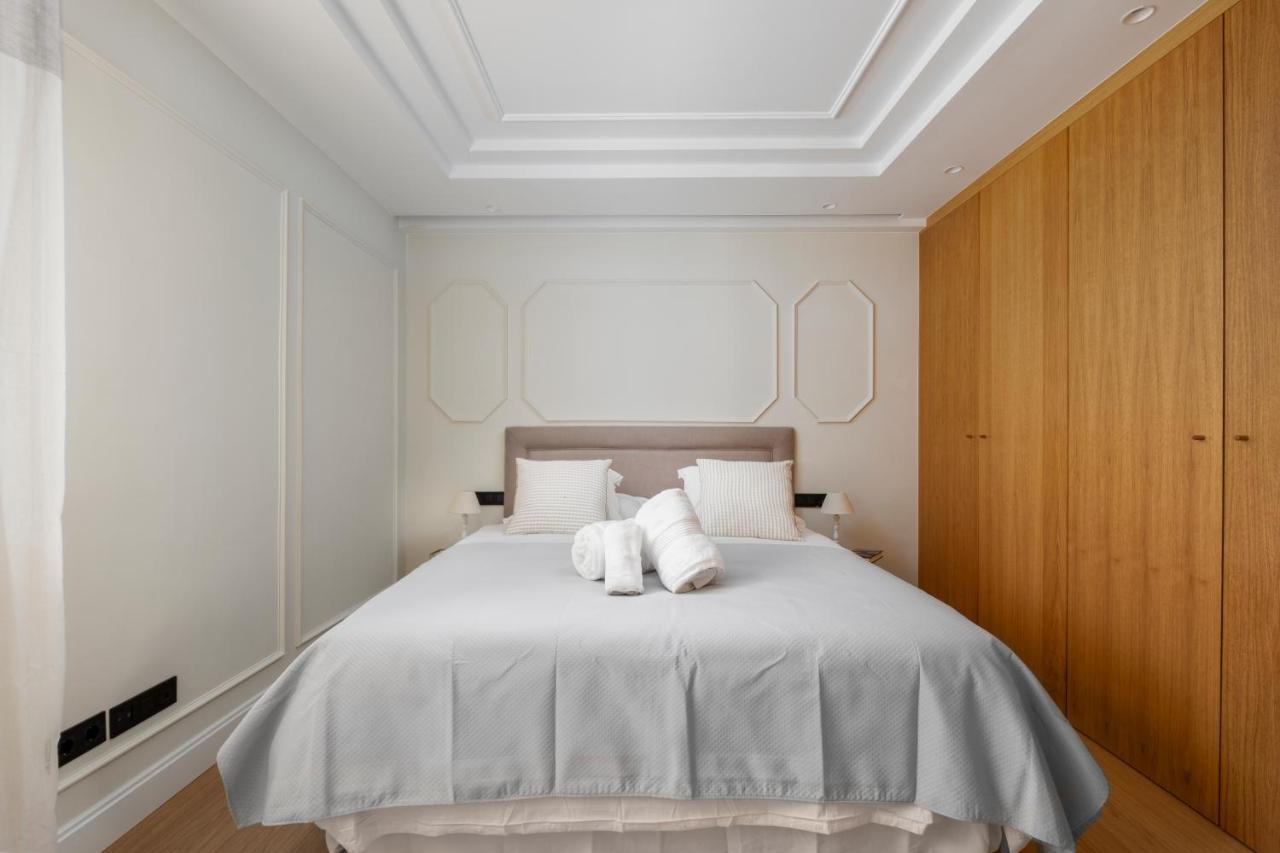 Apartamentos La Zagalilla Malaga Luaran gambar