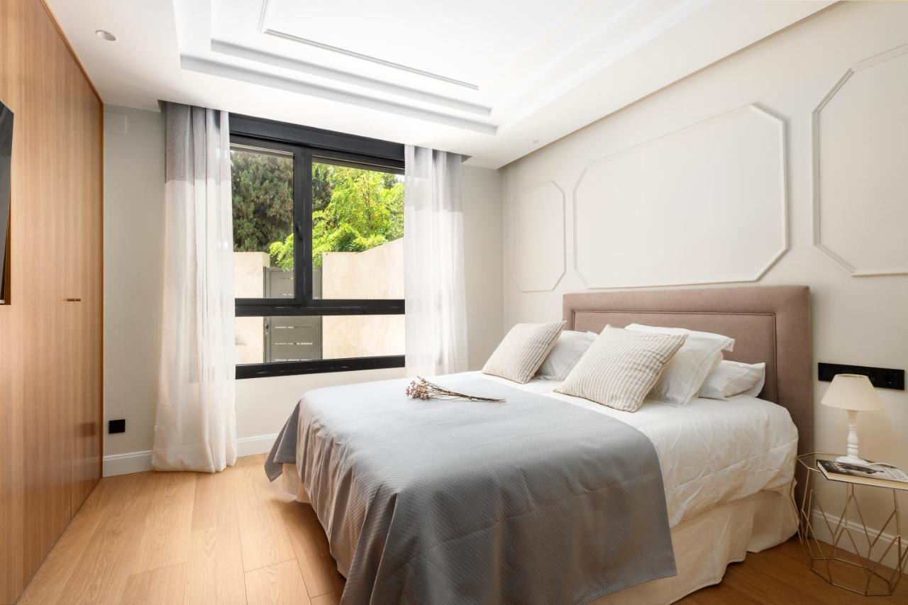Apartamentos La Zagalilla Malaga Luaran gambar
