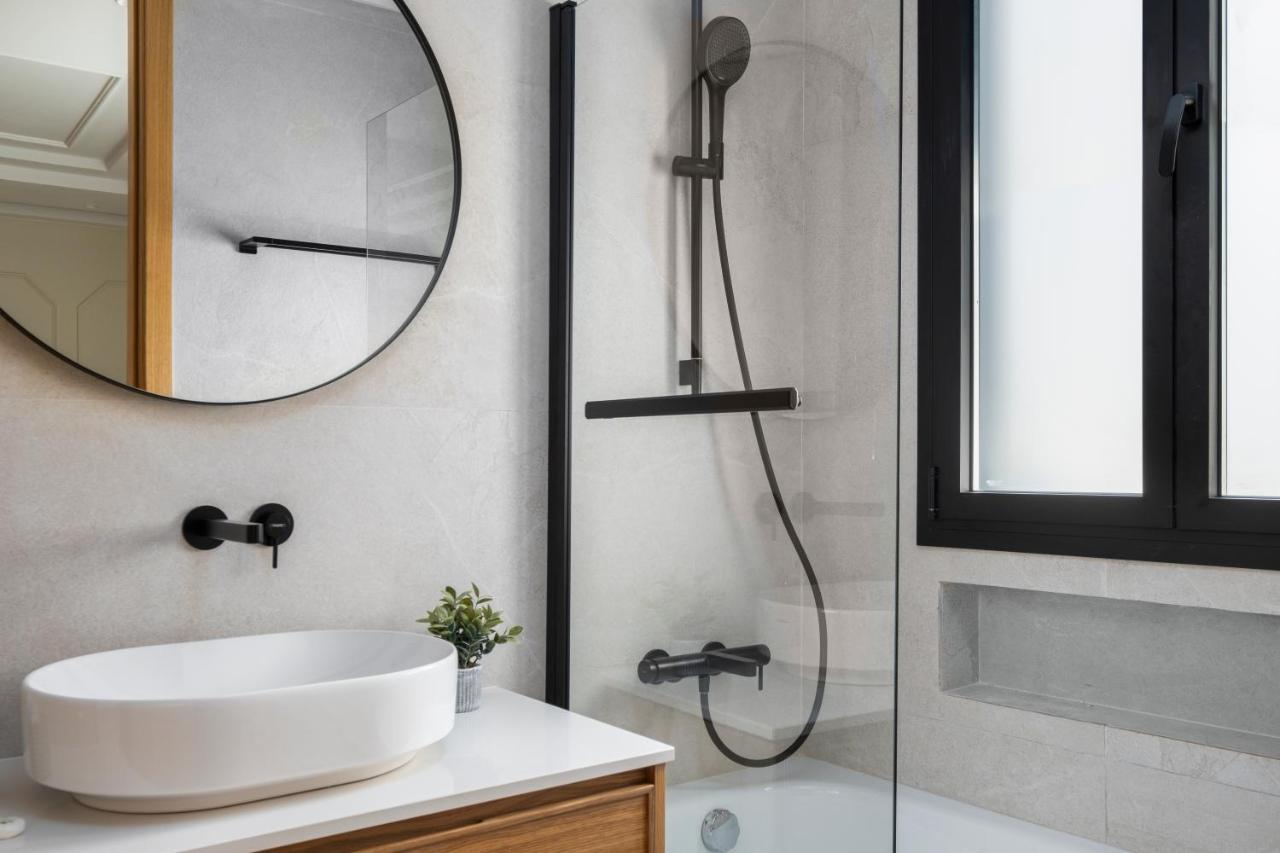 Apartamentos La Zagalilla Malaga Luaran gambar